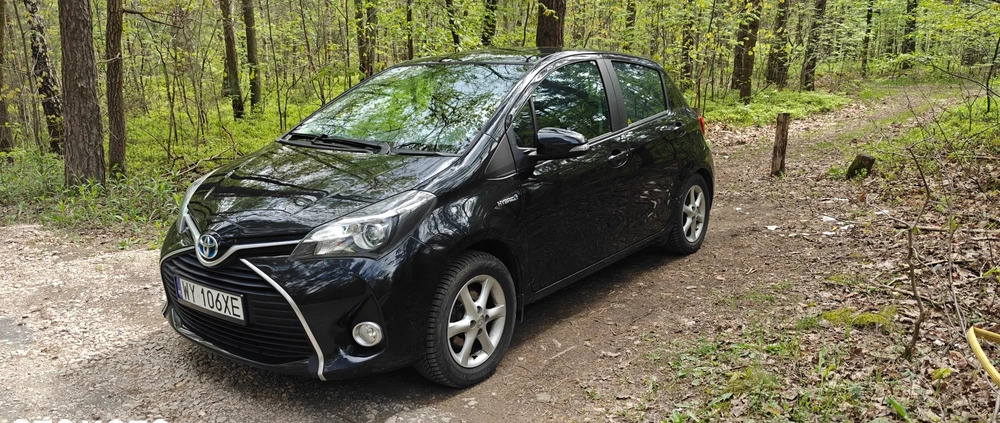 Toyota Yaris cena 43000 przebieg: 90000, rok produkcji 2014 z Warszawa małe 92